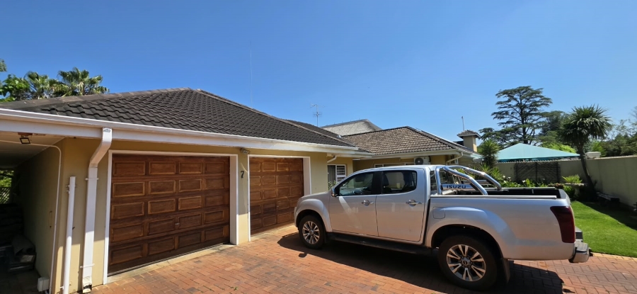 To Let 4 Bedroom Property for Rent in Grimbeeck Park North West